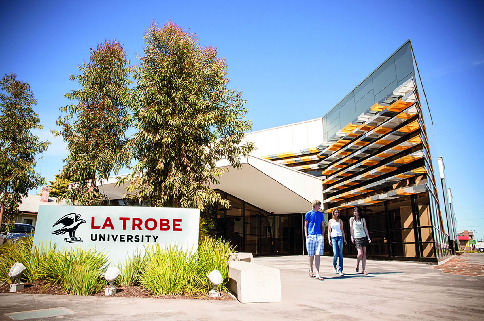 Chuỗi học bổng khủng từ Đại học La Trobe lên tới 100% học phí