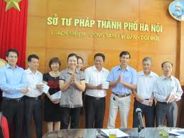 Công chứng viên phải chịu trách nhiệm về nội dung bản dịch
