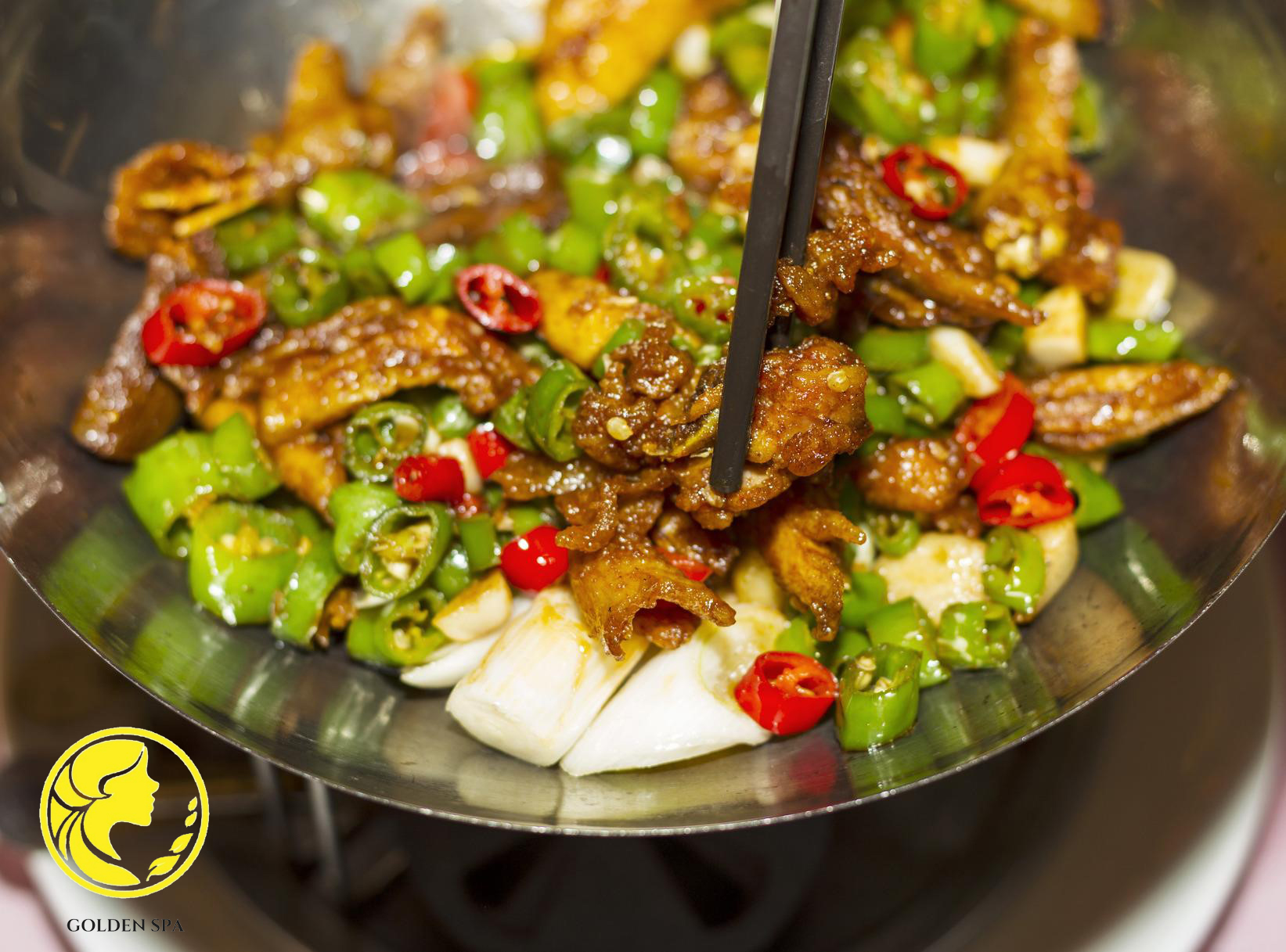 Cảnh báo: Những thói quen xấu đang âm thầm hủy hoại làn da bạn