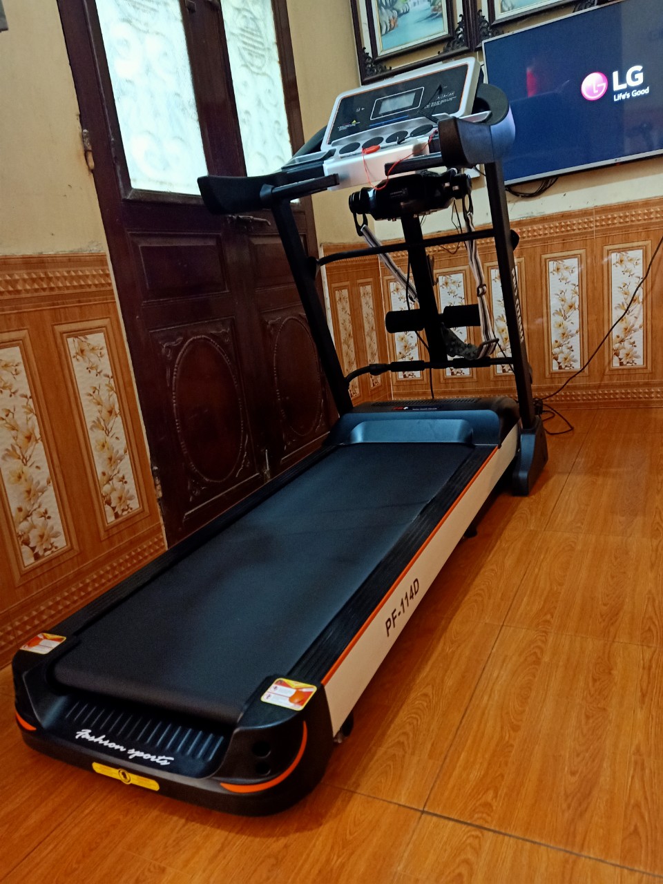 ảnh thực tế Máy chạy bộ điện PRO FITNESS PF-114