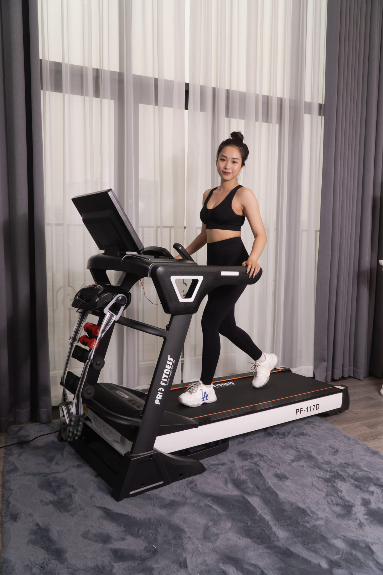 ảnh thật Máy chạy bộ điện PRO FITNESS PF-117D