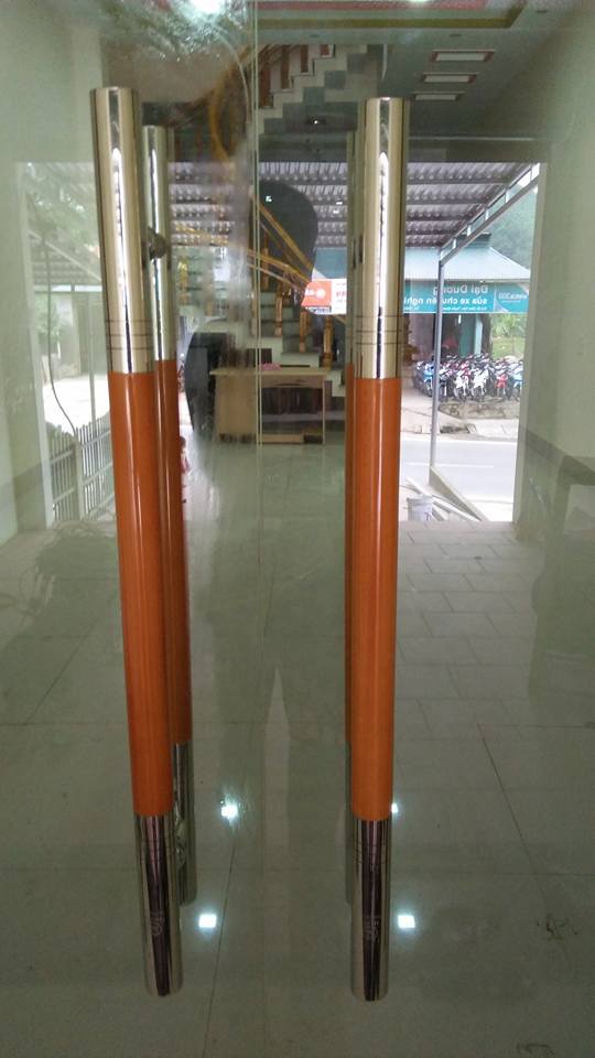 TAY NẮM CỬA KÍNH ADLER