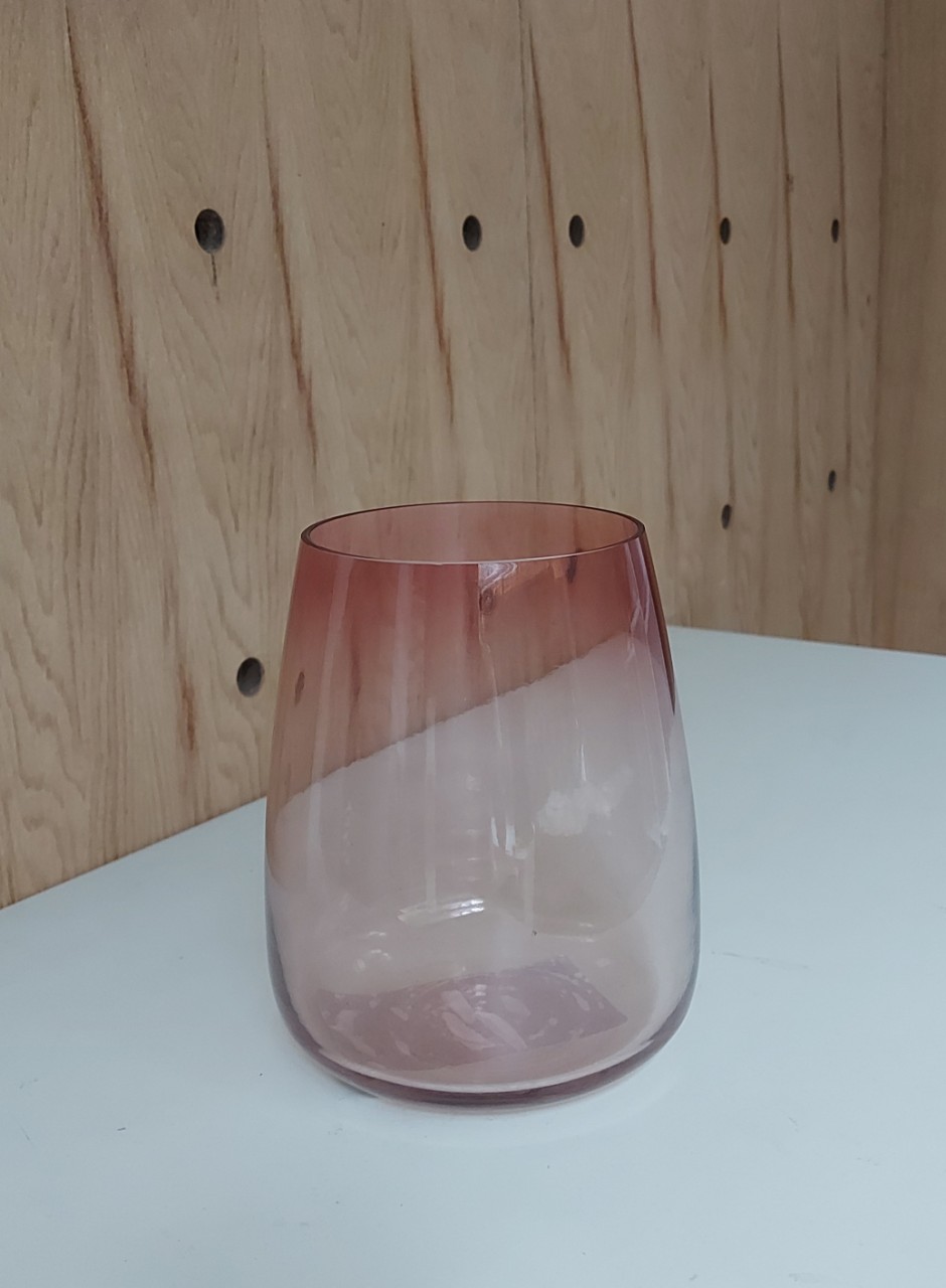 BÌNH HOA THỦY TINH BERÄKNA IKEA - HỒNG 18 cm