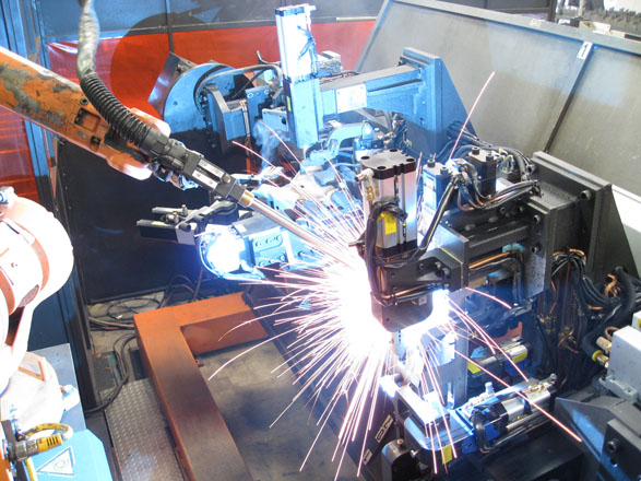 Tối Đa Hóa Lợi Nhuận với Hệ Thống Robot Hàn