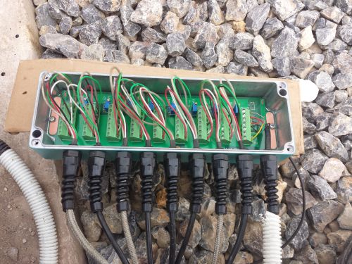 hộp cộng tín hiệu hộp cộng tín hiệu