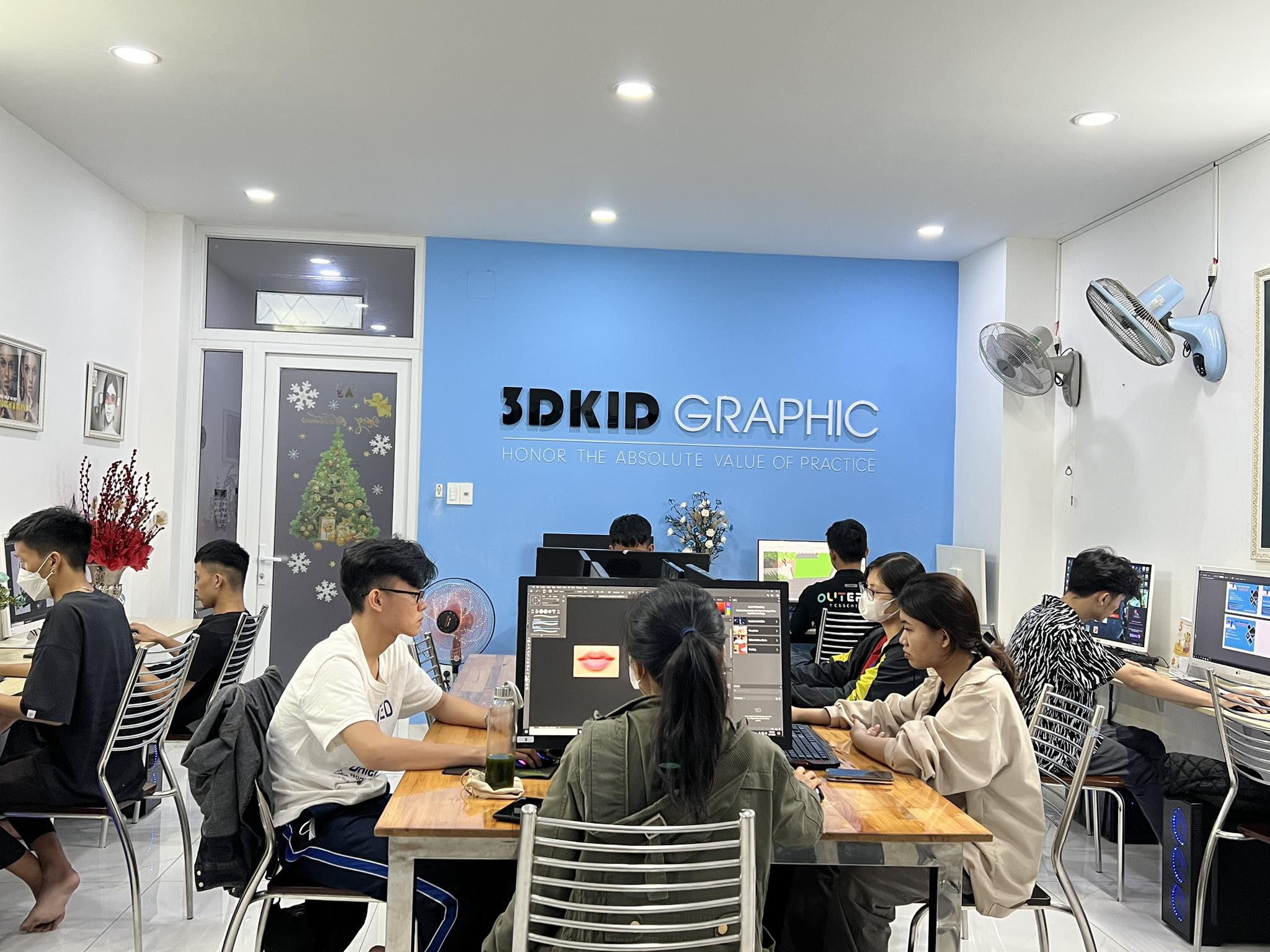 Khóa Học Thiết Kế Đồ Họa Online tại Trung tâm ĐỒ HỌA 3DKID