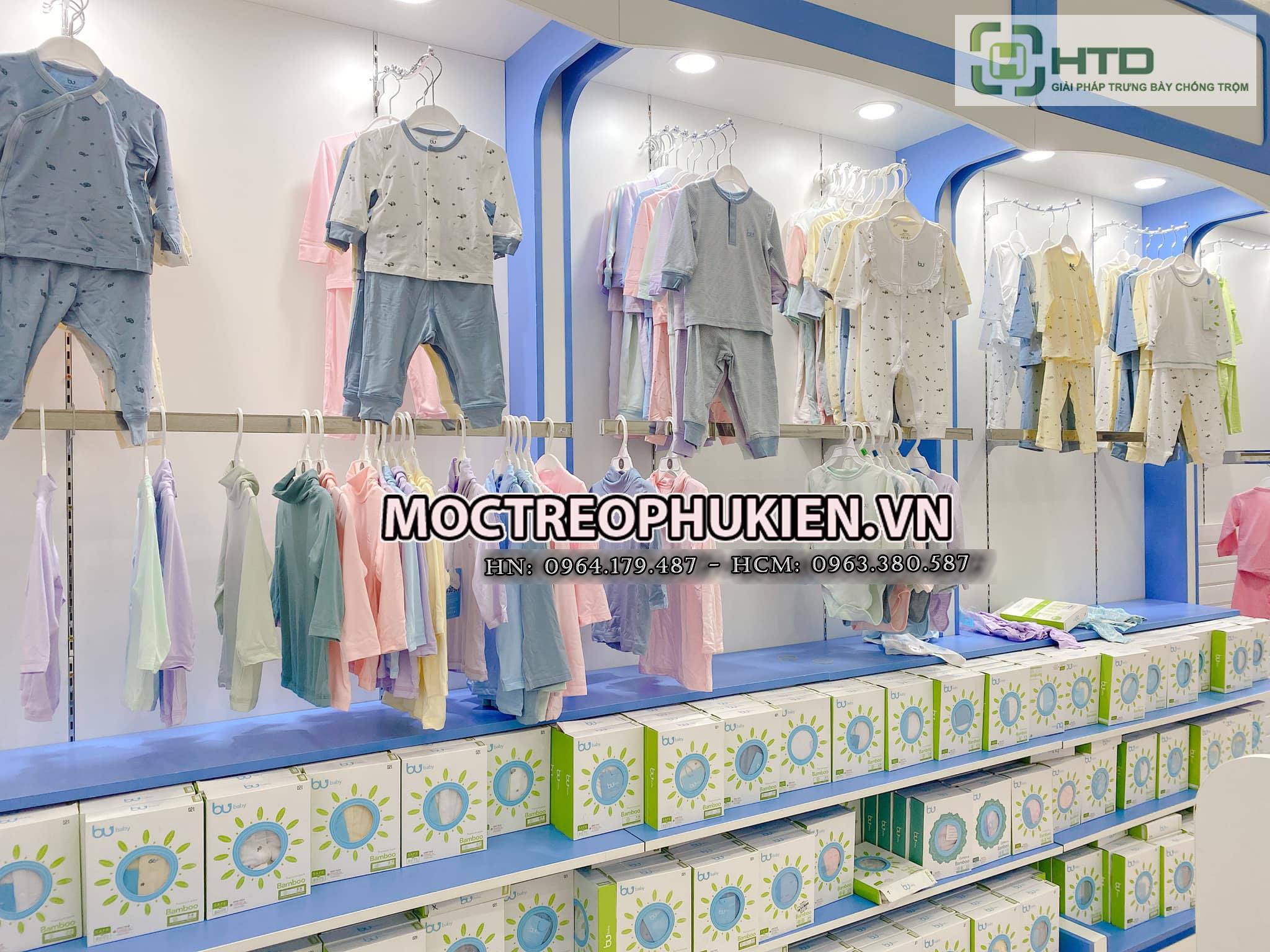 kệ treo quần áo