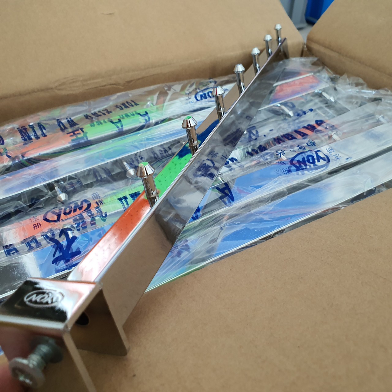 móc 7 bi cài thanh inox vuông