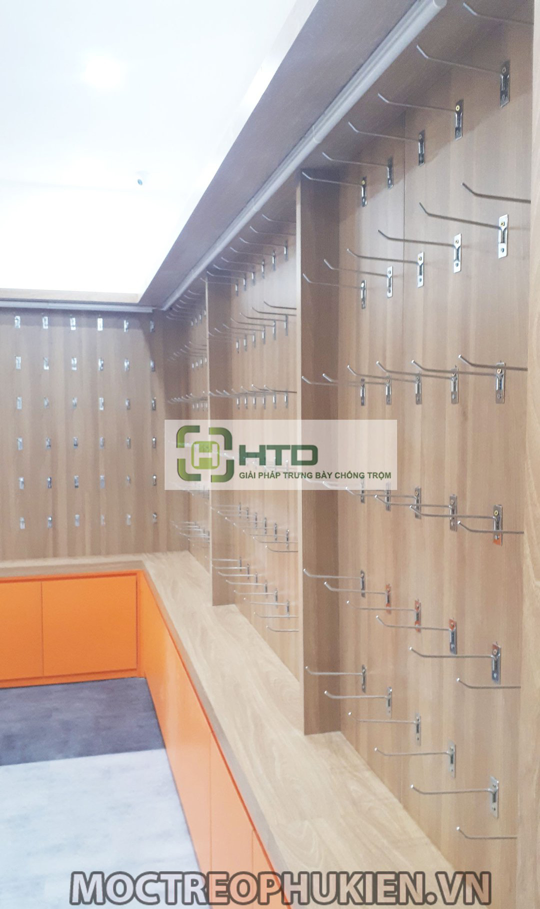 móc treo phụ kiện bắn trực tiếp