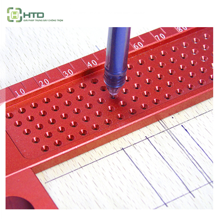 thước đo gỗ có lỗ đánh dấu