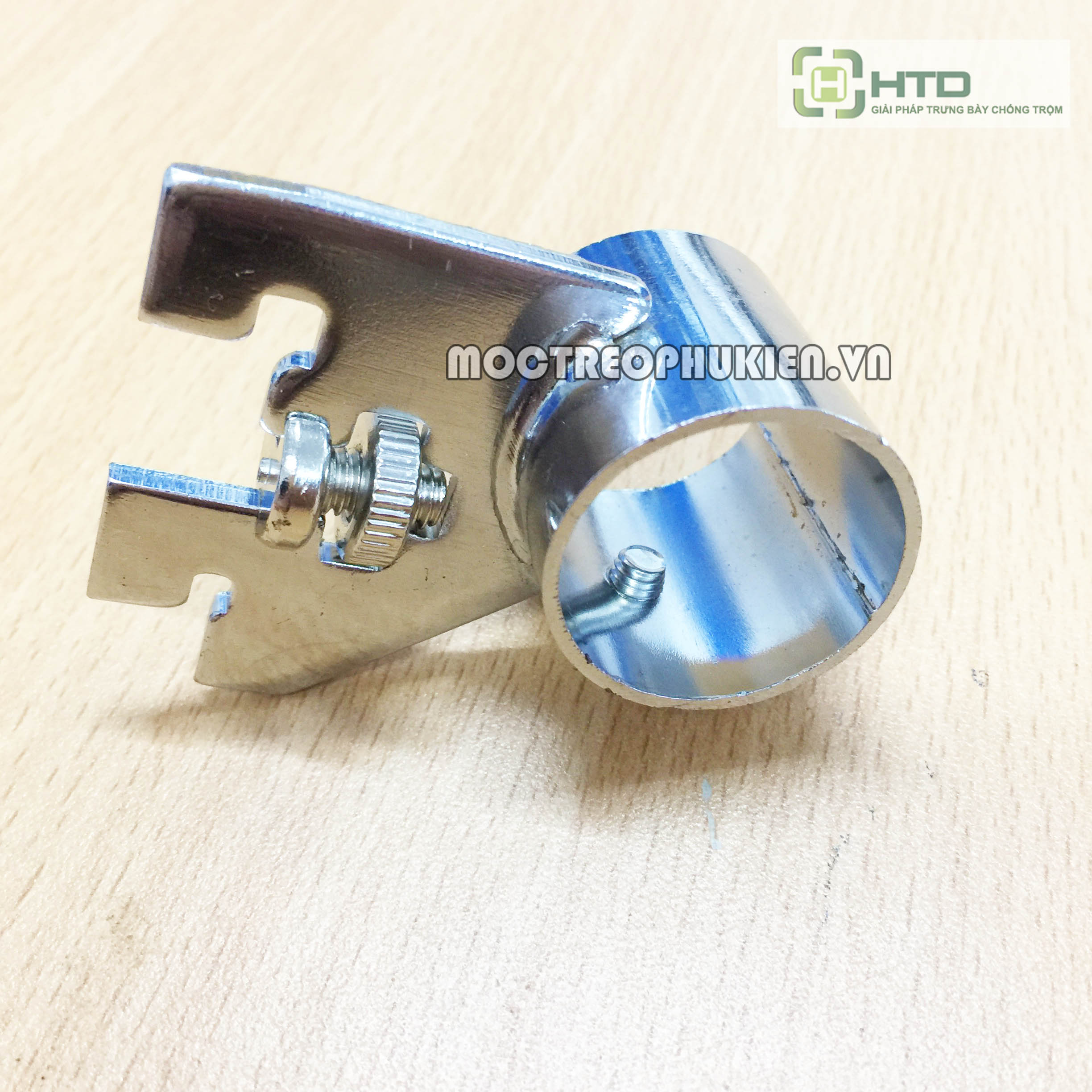 Cốc đỡ ống tròn giữa D40