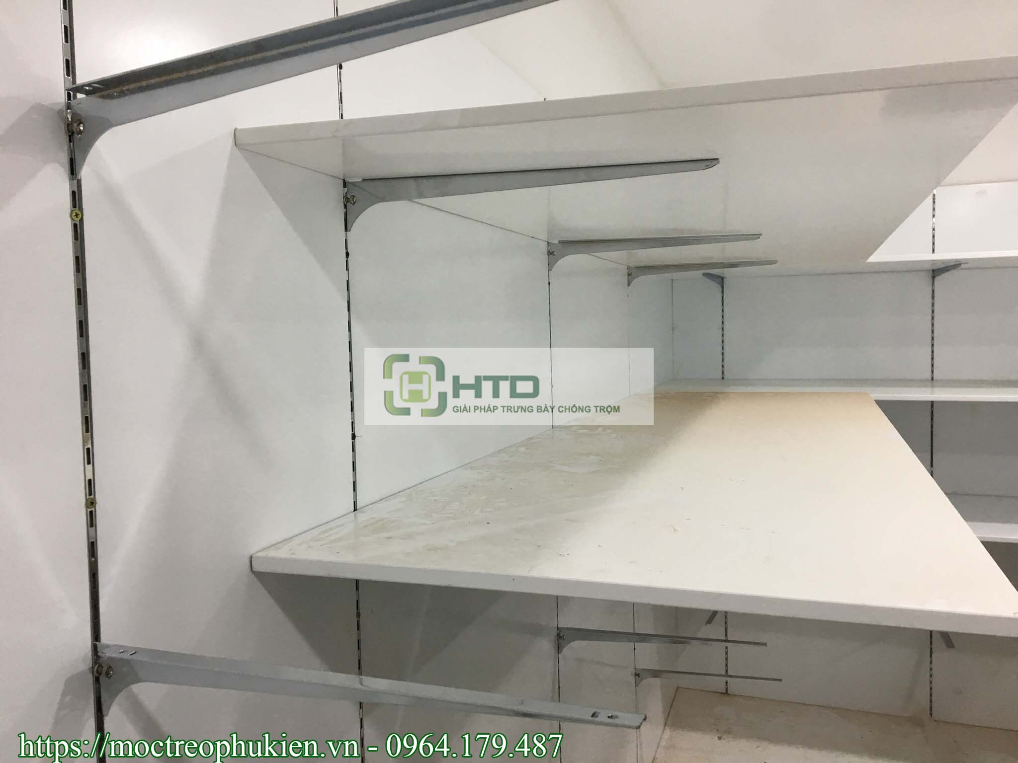 thanh ray gắn tường