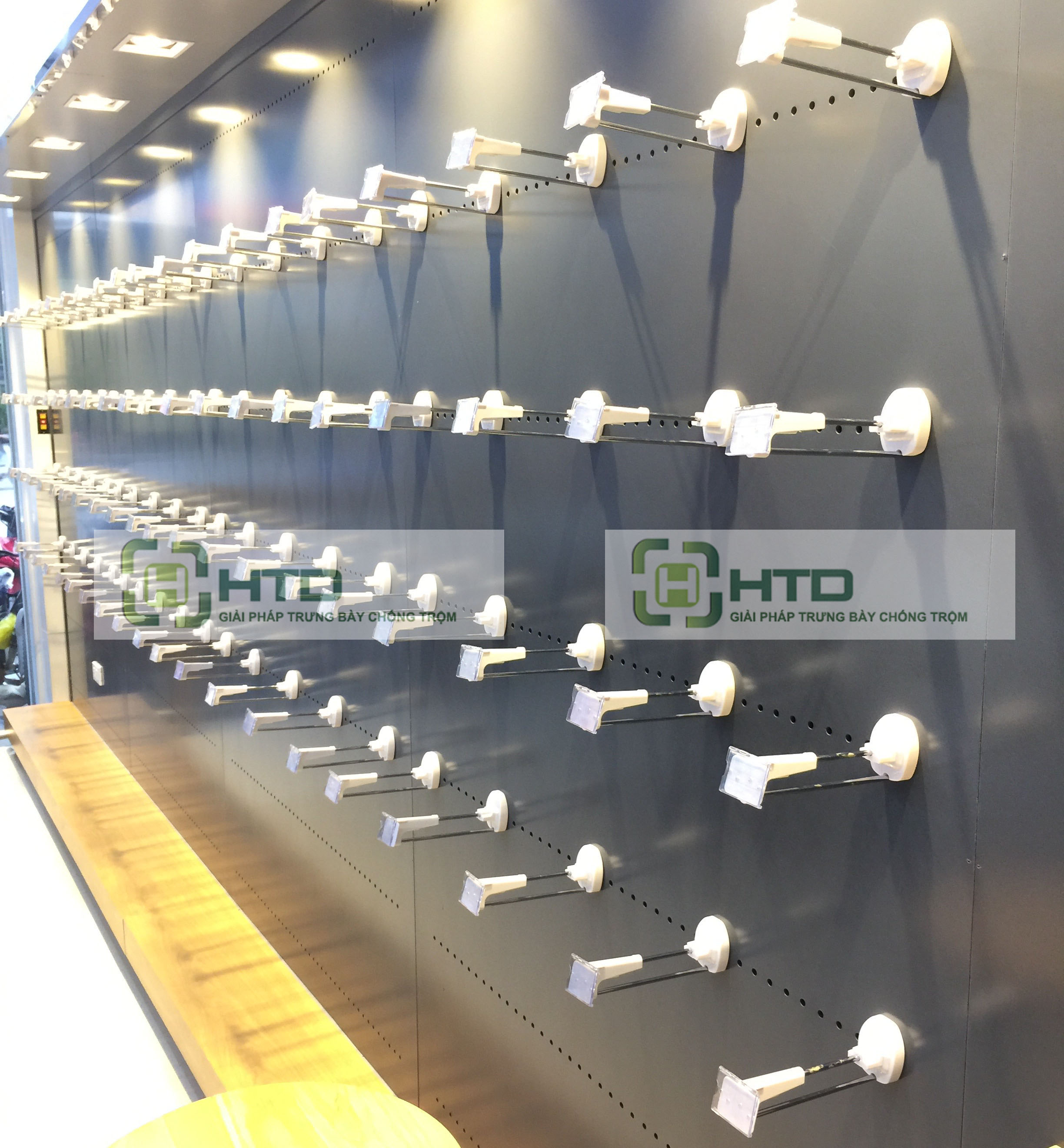 móc treo chống trộm