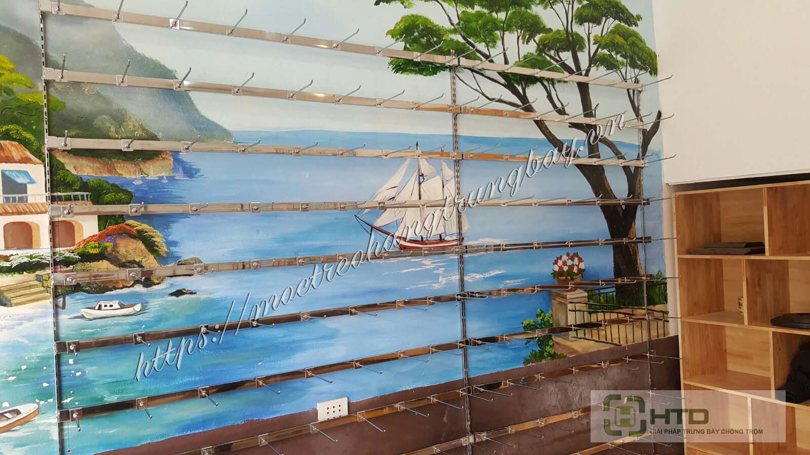 moc treo phu kien dien thoai