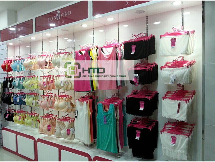 móc treo quần áo shop thời trang