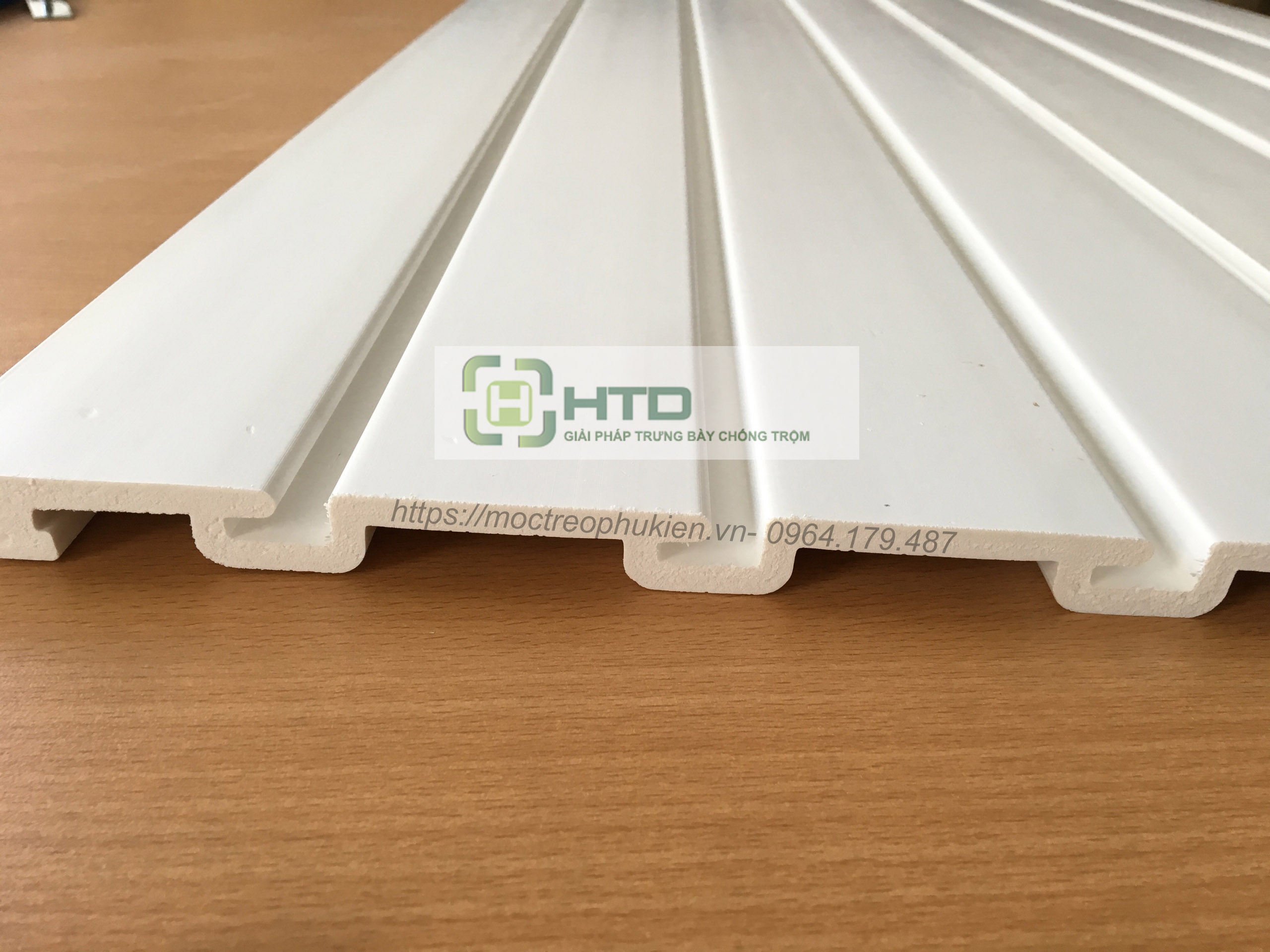 Tấm nhựa cài rãnh