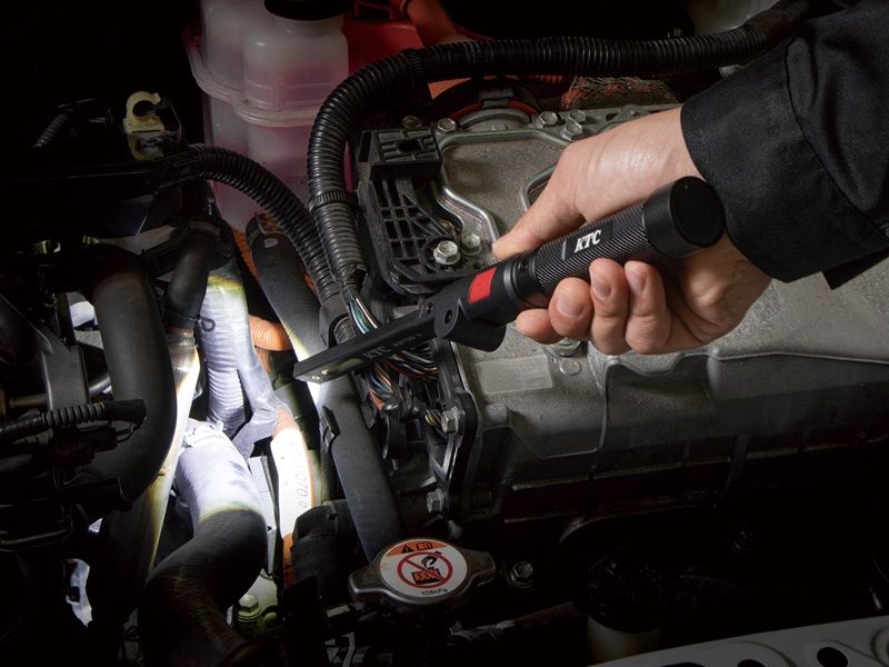 Đèn pin LED, đèn LED sạc, đèn pin sạc KTC AL815W,