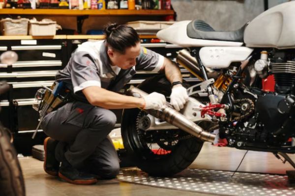 Bổ sung nước làm mát sau 10.000km