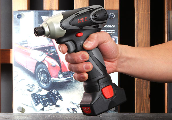 Súng vặn vít dùng điện, súng điện KTC, súng dùng pin, súng vặn vít 6.35mm, súng vặn vít nhập khẩu từ Nhật