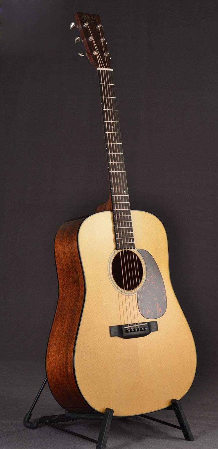 dan guitar martin d18