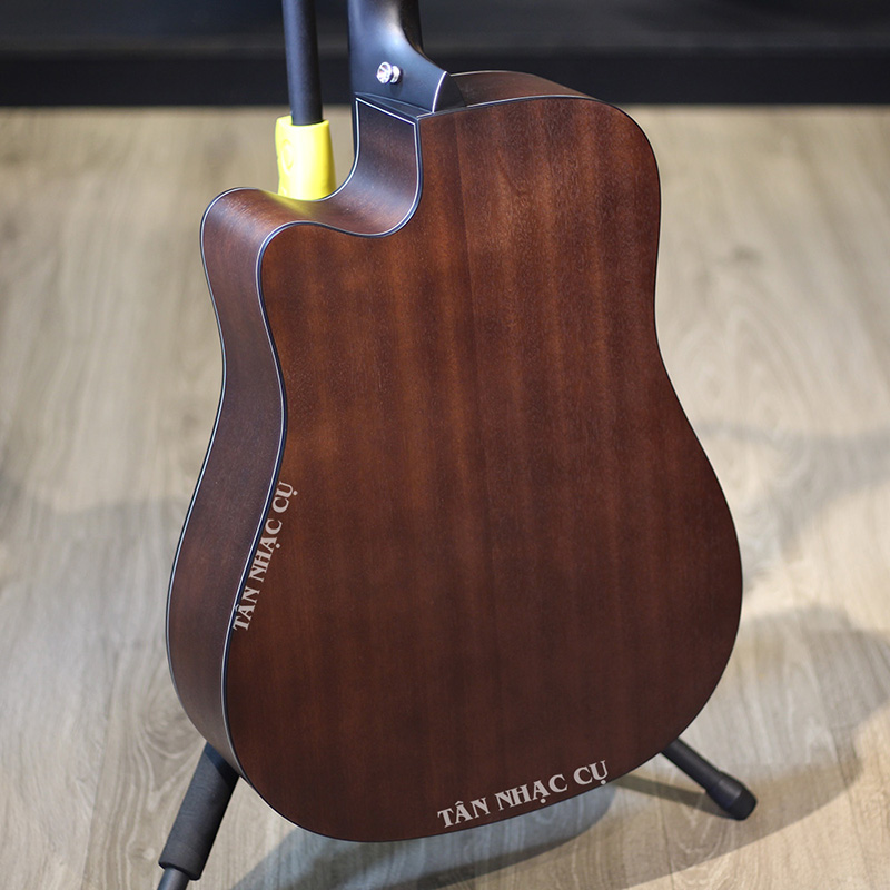 Đàn Guitar Saga SF600C Acoustic