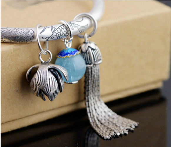 Vòng Tay Hoa Sen Cát Tường- Hạt Xanh Ngọc -  VT295