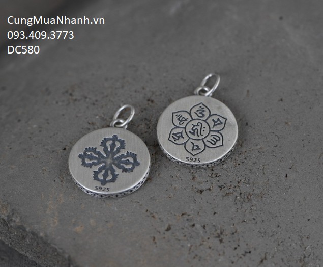 Mặt dây chuyền chữ Om - DC580