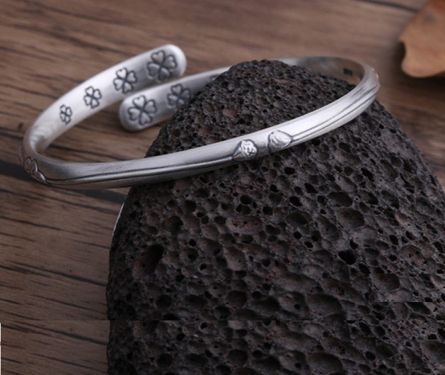 Vòng Tay Khắc Liên Hoa Tây Tạng - VT364