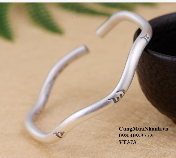 Vòng Tay Khắc Om Mani Padme Hum ( Lượn Sóng ) - VT373