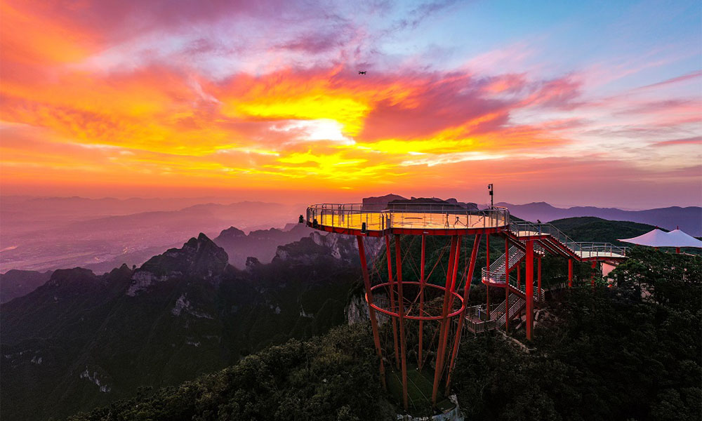 Tour Phượng Hoàng Cổ Trấn - Trương Gia Giới 6N5Đ- Ô tô suốt tuyến 10