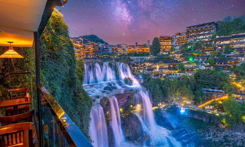 Tour Phượng Hoàng Cổ Trấn - Trương Gia Giới 6N5Đ- Ô tô suốt tuyến 4