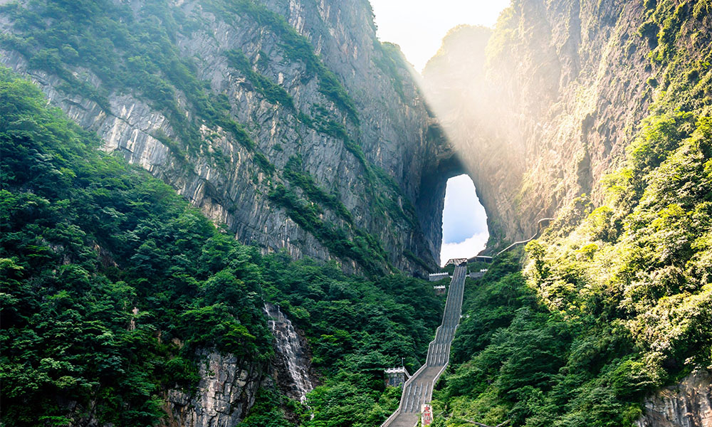 Tour Phượng Hoàng Cổ Trấn - Trương Gia Giới 6N5Đ- Ô tô suốt tuyến 9