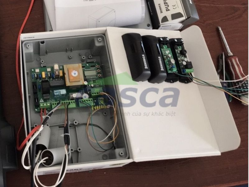 Mạch điều khiển cửa tự động cánh tay đòn