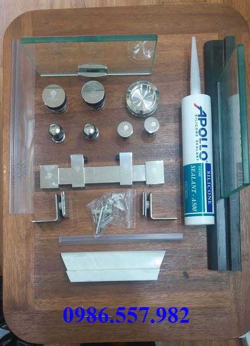 Phụ kiện vách kính mở trượt 10*30 VVP