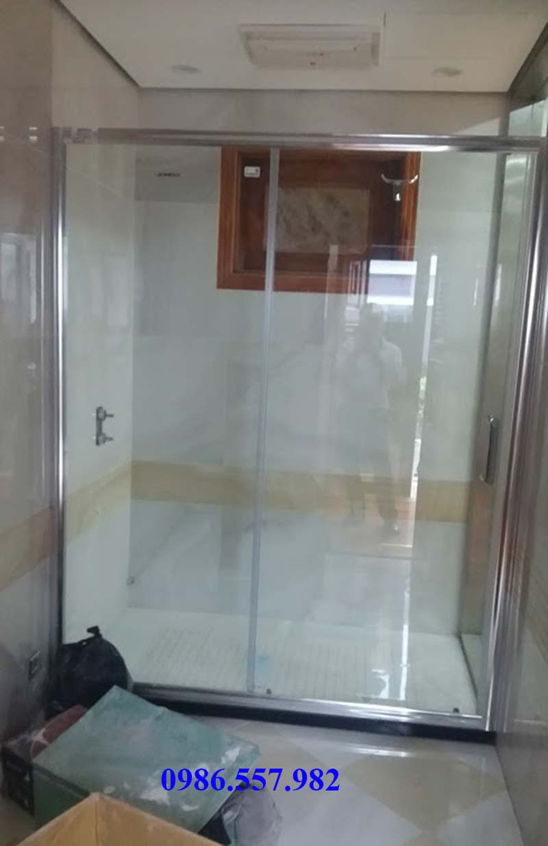 vách tắm kính cường lực mở trượt kiểm mới