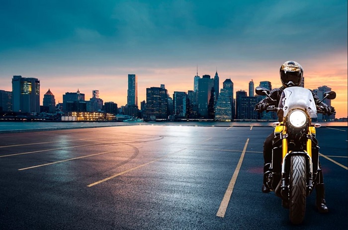 Đèn pha LED Philips Moto M5 4.5w AC/DC