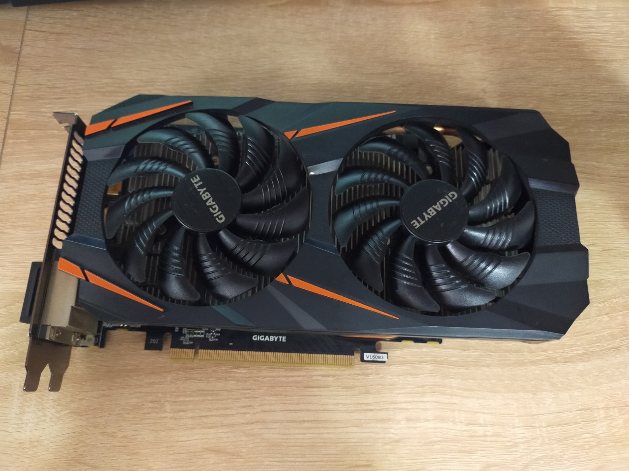 VGA GIGABYTE GeForce GTX 1060 3GB GDDR5 WindForce (GV-N1060WF2OC-3GD)