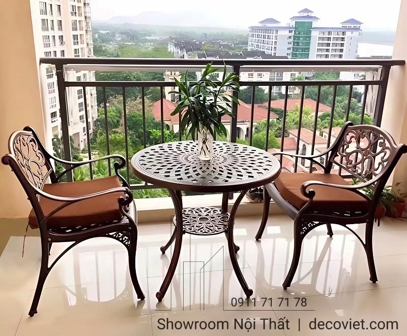 bộ bàn ghế ban công ngoài trời thiết kế bàn tròn nhỏ gọn 2 ghế