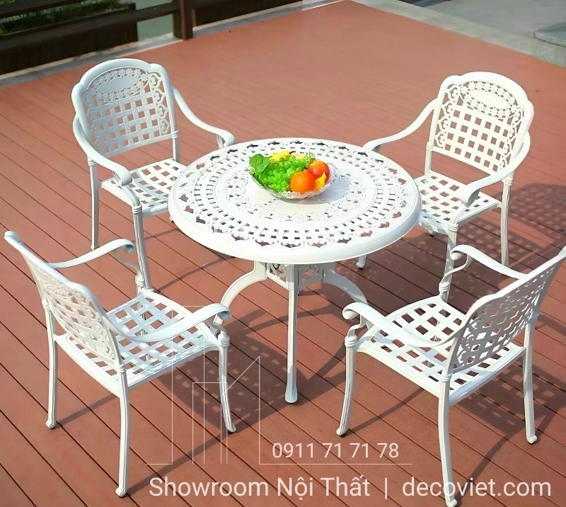 Bộ bàn ghế sắt ngoài trời thiết kế tối giản hiện đại