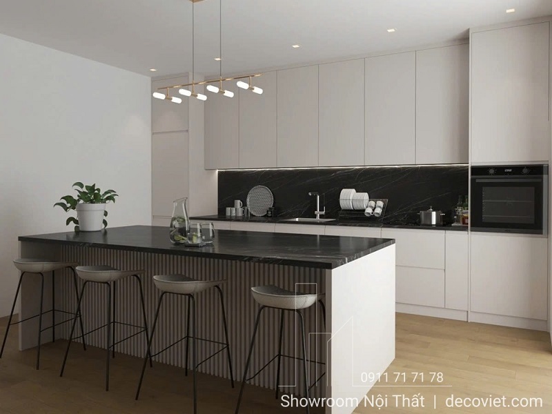 Tủ bếp thiết kế hiện đại, tone màu sáng giúp không gian thêm rộng rãi và thoáng đãng