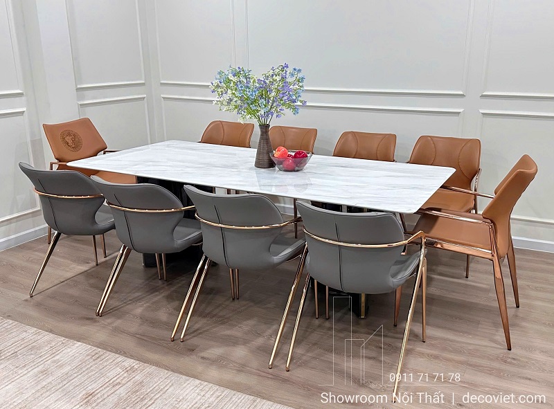 Bố cục 10 ghế ngồi rộng rãi của bàn ăn mặt đá 2m2 nhập khẩu