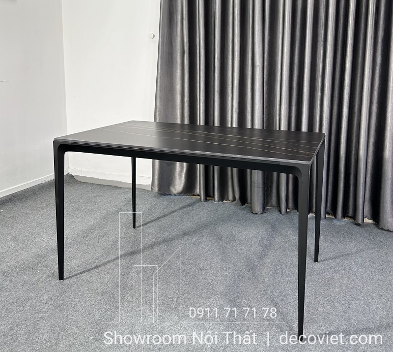 cửa hàng bàn ăn mặt đá