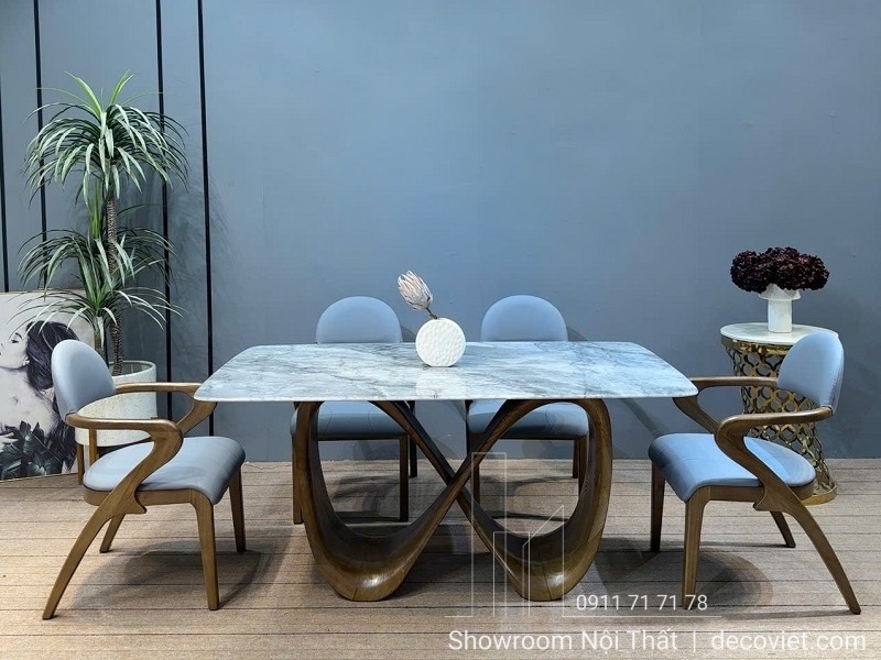 Bàn ăn mặt đá 4 ghế kiểu dáng hiện đại, phù hợp với không gian căn hộ nhỏ