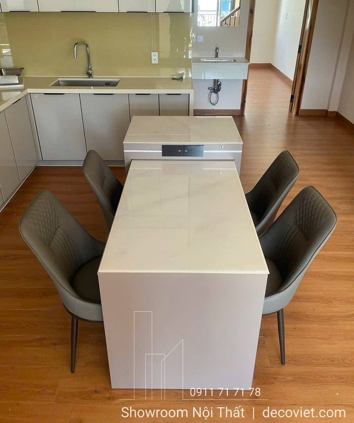 bàn đảo bếp có tích hợp đèn LED và ổ điện âm