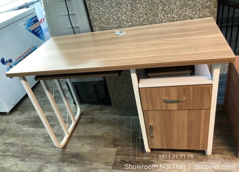 bàn làm việc gỗ phù hợp mọi không gian