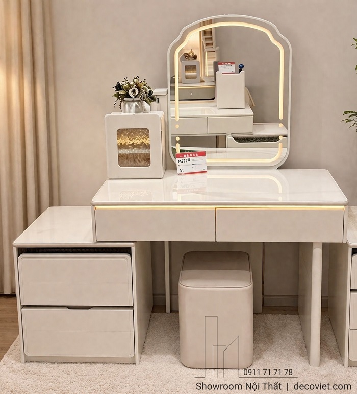 mẫu bàn trang điểm nhập khẩu có đèn led sang trọng, hiện đại