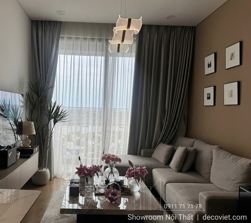 bàn trà vuông mặt đá bàn giao tại nhà khách