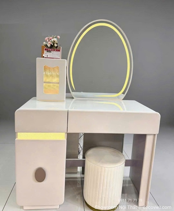 mẫu bàn trang điểm mini hiện đại cho phòng ngủ nhỏ