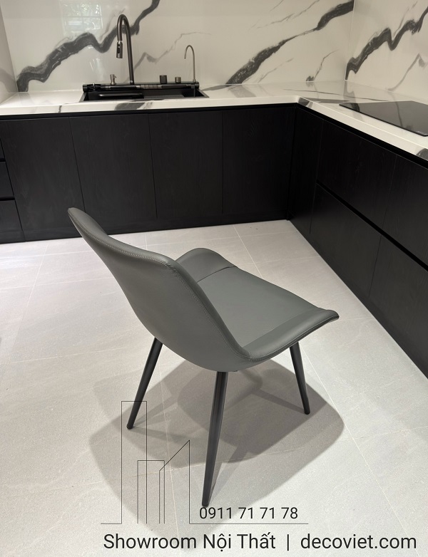 ghế ăn chân sắt bọc da