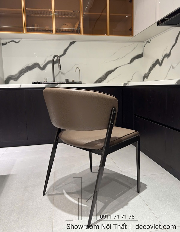 Ghế bàn ăn 570S chất liệu da chống thấm dễ vệ sinh, kiểu dáng thanh lịch